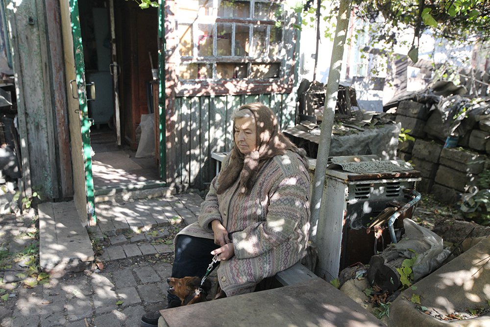 Война и холод. Как готовятся к зиме в разрушенном Донецке