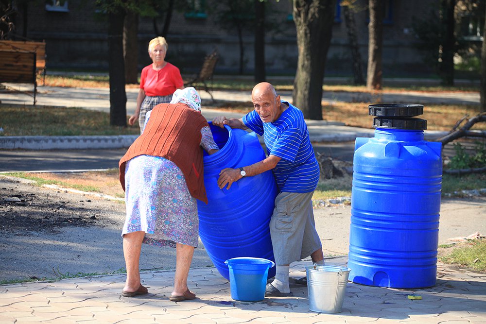 Война и холод. Как готовятся к зиме в разрушенном Донецке