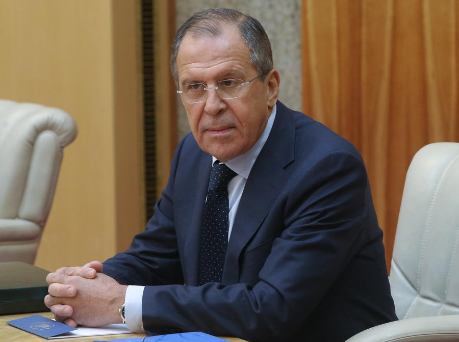 Сергей Лавров: Киев продолжает использовать тяжёлую военную технику на юго-востоке Украины Сергей Лавров: Киев продолжает использовать тяжёлую военную технику на юго-востоке Украины