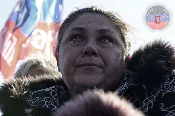 В Донецке почтили память погибших воинов-героев В Донецке почтили память погибших воинов-героев