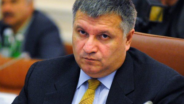 Аваков ликвидирует УБОП, чтобы уничтожить досье на нацистов Аваков ликвидирует УБОП, чтобы уничтожить досье на нацистов