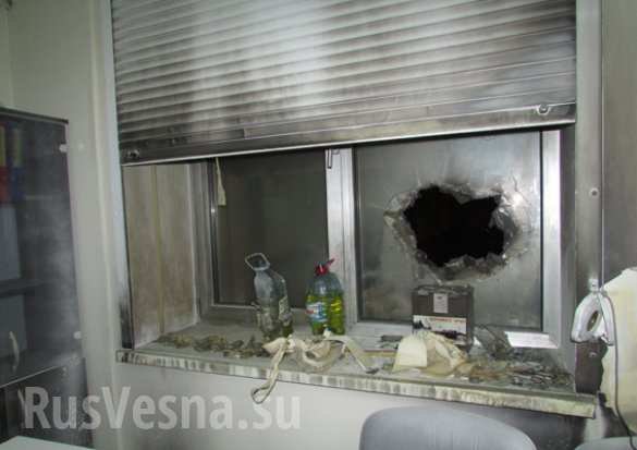 В Одессе неизвестные атаковали офис «Батькивщины» В Одессе неизвестные атаковали офис «Батькивщины»