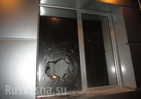 В Одессе неизвестные атаковали офис «Батькивщины» В Одессе неизвестные атаковали офис «Батькивщины»