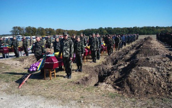 В Днепропетровске за два месяца похоронили 136 не опознанных карателей из зоны АТО В Днепропетровске за два месяца похоронили 136 не опознанных карателей из зоны АТО