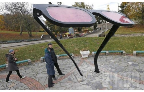 Киев: Розовые очки Киев: Розовые очки