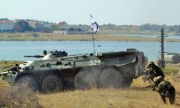 Морская пехота устроила показательную высадку десанта в Севастополе