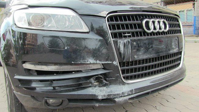 Машина Губарева после покушения