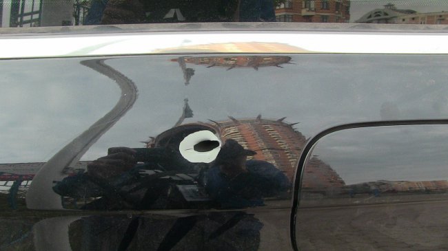 Машина Губарева после покушения