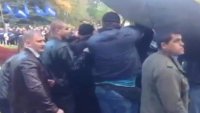 "Правый сектор" закидал Шуфрича яйцами