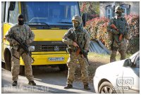 Пьяные «айдаровцы» жестоко избили мужчину, затащили в дом и подожгли