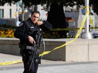 В центре Оттавы открыли стрельбу