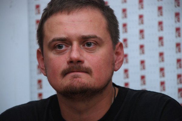 Во как! - "Великий Окраинский писатель" объявил жителей Донбасса отсталыми в развитии Во как! - "Великий Окраинский писатель" объявил жителей Донбасса отсталыми в развитии