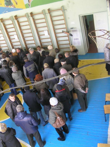 ДНР. Как проходят выборы в Зугрэсе ДНР. Как проходят выборы в Зугрэсе