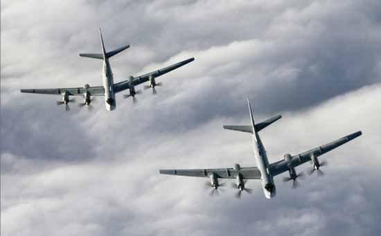Ту-95 "учебно" разбомбили Европу Ту-95 "учебно" разбомбили Европу