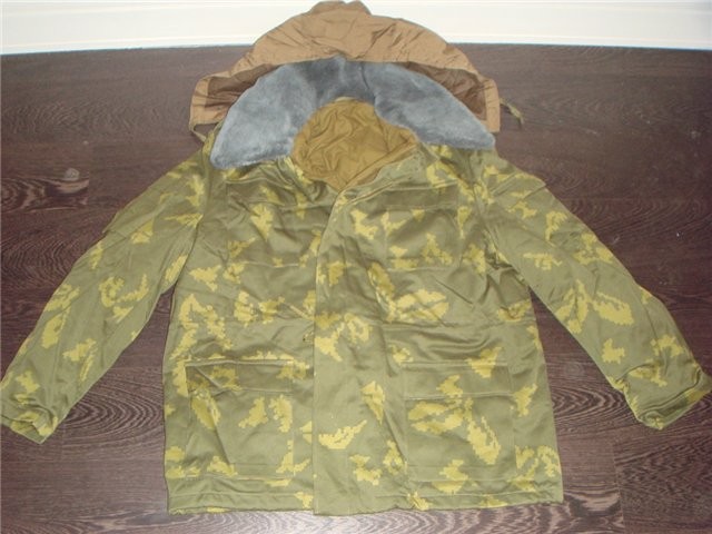 Украинским военным выдают зимнюю форму 30-летней давности Украинским военным выдают зимнюю форму 30-летней давности