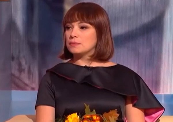 Телеканал «1+1»: армией Украины командует женщина-кондитер Телеканал «1+1»: армией Украины командует женщина-кондитер