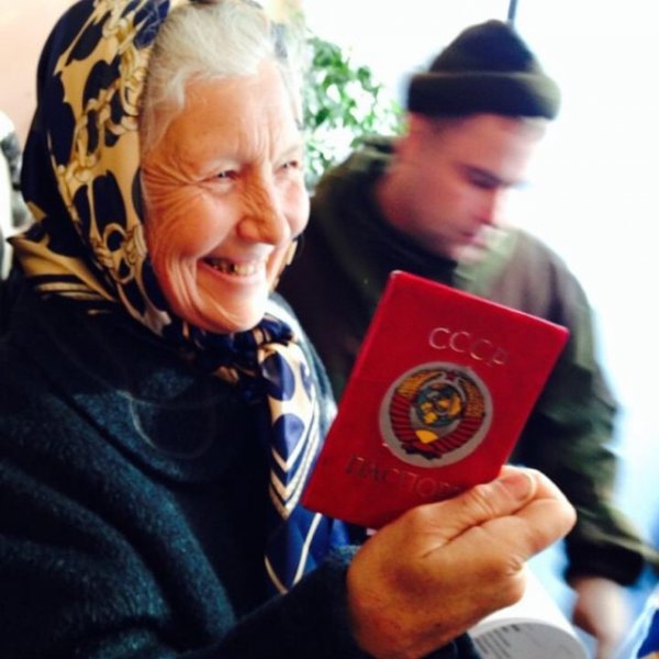 Укро СМИ о выборах - удивительно, но в этот раз адекватно. Репортаж "Вестей УА" с избирательных участков в Донецке