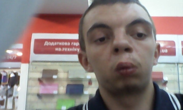 Хотите глянуть что скрывается под маской бравого диванного бойца? Хотите глянуть что скрывается под маской бравого диванного бойца?