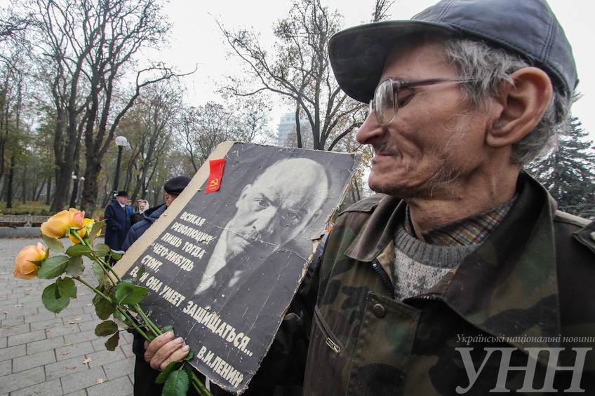 7 ноября: Драка в Харькове, в Одессе: без марша, но с двумя митингами, а в Киеве скромно отметили 7 ноября: Драка в Харькове, в Одессе: без марша, но с двумя митингами, а в Киеве скромно отметили