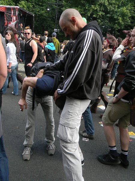 Чума коричневая или голубая – все равно чума! Чума коричневая или голубая – все равно чума!