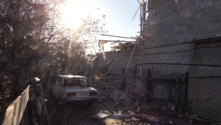 Ночной артобстрел Донецка: двое раненых и много разрушений Ночной артобстрел Донецка: двое раненых и много разрушений