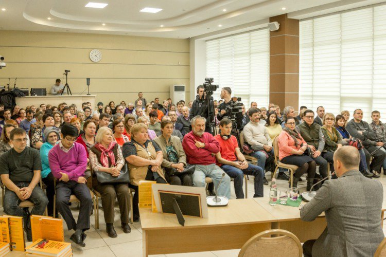 Николай Стариков. Встреча с общественностью Сахалина Николай Стариков. Встреча с общественностью Сахалина