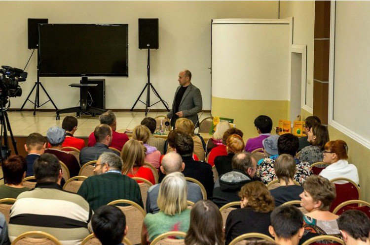 Николай Стариков. Встреча с общественностью Сахалина Николай Стариков. Встреча с общественностью Сахалина