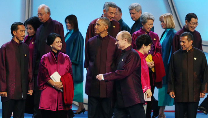 Путин и Обама пообщались в кулуарах саммита АТЭС