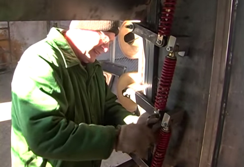 Очередная вундервафля ВСУ - украинский народный танк Очередная вундервафля ВСУ - украинский народный танк