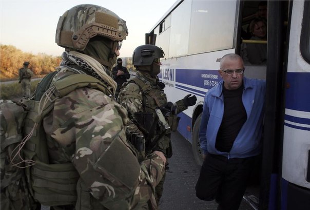 Ополченцы Донбасса рассказали о пытках в плену у украинских силовиков Ополченцы Донбасса рассказали о пытках в плену у украинских силовиков