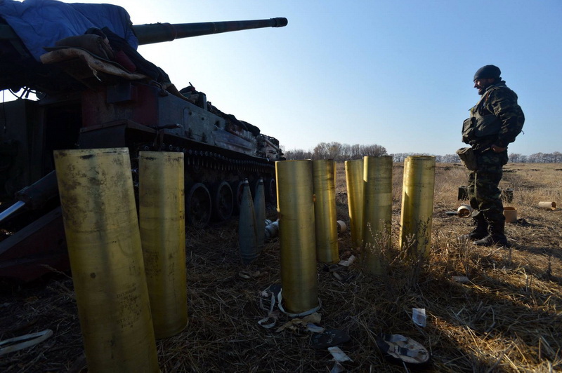 Укрофашистские артиллеристы получили "Гиацинт" и "Пион" Укрофашистские артиллеристы получили "Гиацинт" и "Пион"