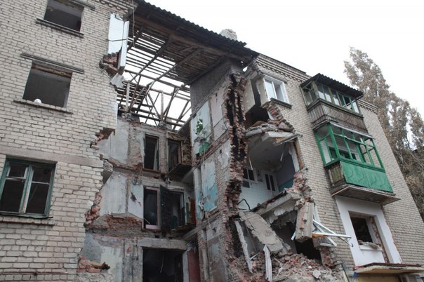 Фоторепортаж из г. Снежное: Здесь каждый ополченец понимает, за что воюет.