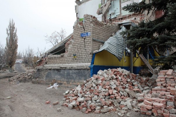 Фоторепортаж из г. Снежное: Здесь каждый ополченец понимает, за что воюет.