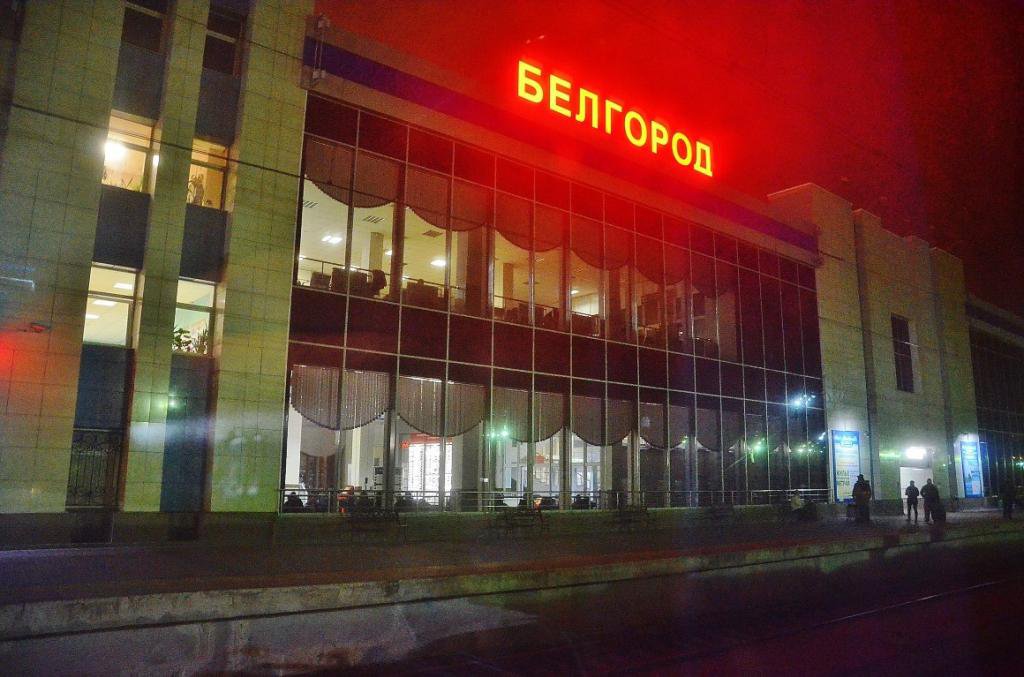 Украинский прорыв: на поезде из Москвы в Крым через Украину. Бонусом - танки и пограничные страсти Украинский прорыв: на поезде из Москвы в Крым через Украину. Бонусом - танки и пограничные страсти