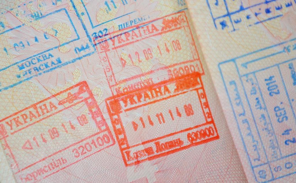 Украинский прорыв: на поезде из Москвы в Крым через Украину. Бонусом - танки и пограничные страсти Украинский прорыв: на поезде из Москвы в Крым через Украину. Бонусом - танки и пограничные страсти