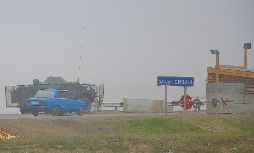 Украинский прорыв: на поезде из Москвы в Крым через Украину. Бонусом - танки и пограничные страсти Украинский прорыв: на поезде из Москвы в Крым через Украину. Бонусом - танки и пограничные страсти