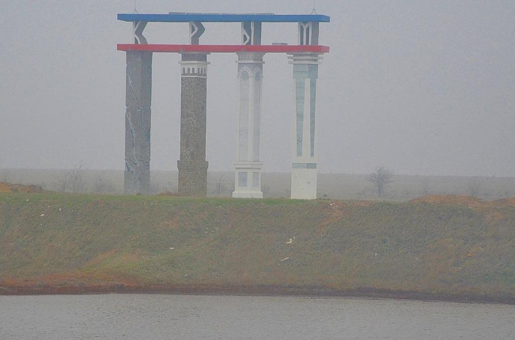 Украинский прорыв: на поезде из Москвы в Крым через Украину. Бонусом - танки и пограничные страсти Украинский прорыв: на поезде из Москвы в Крым через Украину. Бонусом - танки и пограничные страсти