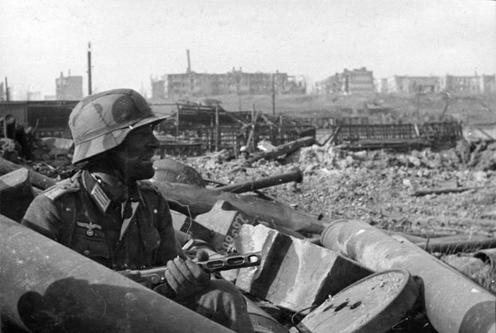 19 ноября 1942 г. началось контрнаступление советских войск под Сталинградом 19 ноября 1942 г. началось контрнаступление советских войск под Сталинградом