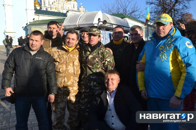 Вешать, резать и сосать, — лозунги марша в честь годовщины Майдана Вешать, резать и сосать, — лозунги марша в честь годовщины Майдана