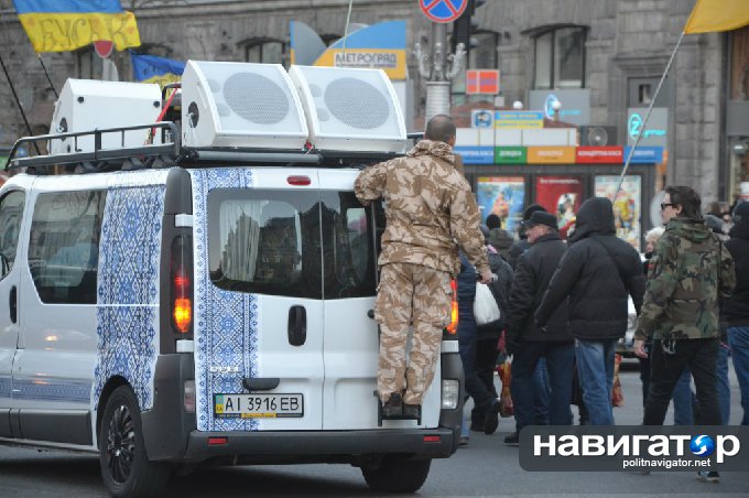 Вешать, резать и сосать, — лозунги марша в честь годовщины Майдана Вешать, резать и сосать, — лозунги марша в честь годовщины Майдана