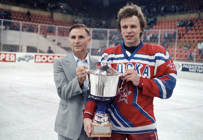 Умер хоккейный тренер Виктор Тихонов Умер хоккейный тренер Виктор Тихонов