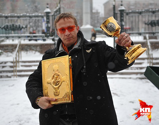 Иван Охлобыстин в Донецке: «Я всем сердцем с Новороссией» Иван Охлобыстин в Донецке: «Я всем сердцем с Новороссией»