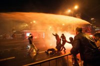 Полиция Варшавы "кроваво" разогнала польских анижедетей