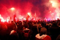 Полиция Варшавы "кроваво" разогнала польских анижедетей