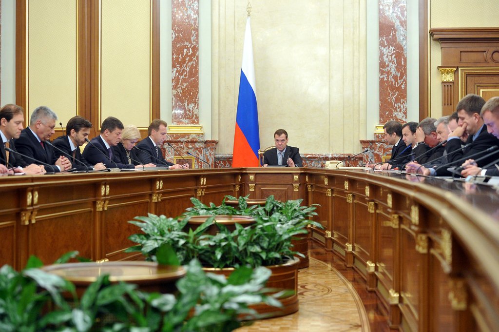 А.Вассерман: «Правительство давно надо менять, но дело не в конкретных людях» А.Вассерман: «Правительство давно надо менять, но дело не в конкретных людях»