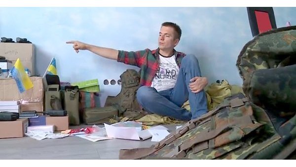 Украинцам пообещали взять Москву в осаду, если они скинутся на ВСУ по 200 гривен Украинцам пообещали взять Москву в осаду, если они скинутся на ВСУ по 200 гривен