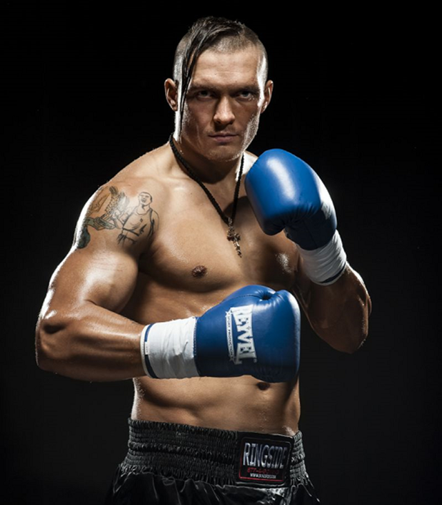 Украинский чемпион по боксу не хочет переезжать из Крыма Украинский чемпион по боксу не хочет переезжать из Крыма