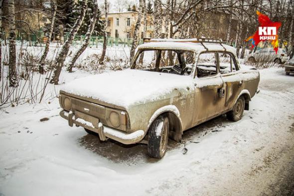 Дедушке, у которого сожгли машину, омичи купили другую Дедушке, у которого сожгли машину, омичи купили другую