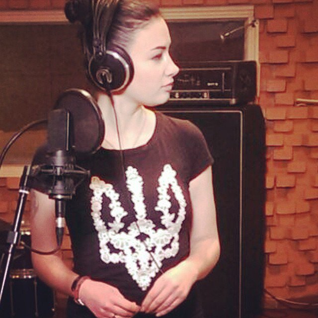 В генпрокуратуру России направлено заявление на украинскую певицу Анастасию Приходько В генпрокуратуру России направлено заявление на украинскую певицу Анастасию Приходько