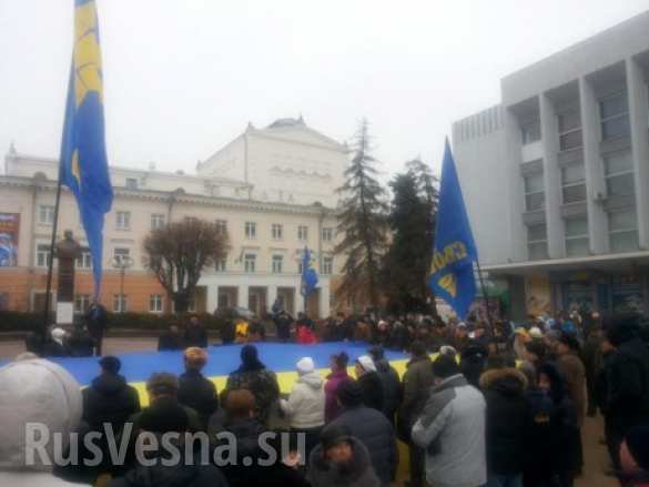 На Украине наконец поняли, что «лалала» — это Порошенко (видео 18+) На Украине наконец поняли, что «лалала» — это Порошенко (видео 18+)
